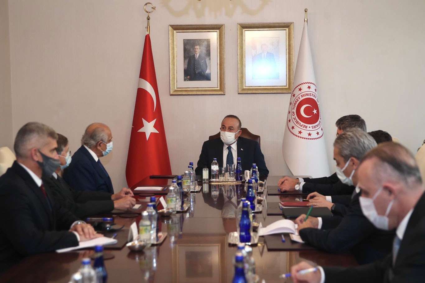 Bakan Çavuşoğlu, ABD'nin Afganistanlı özel temsilcisi ile görüştü